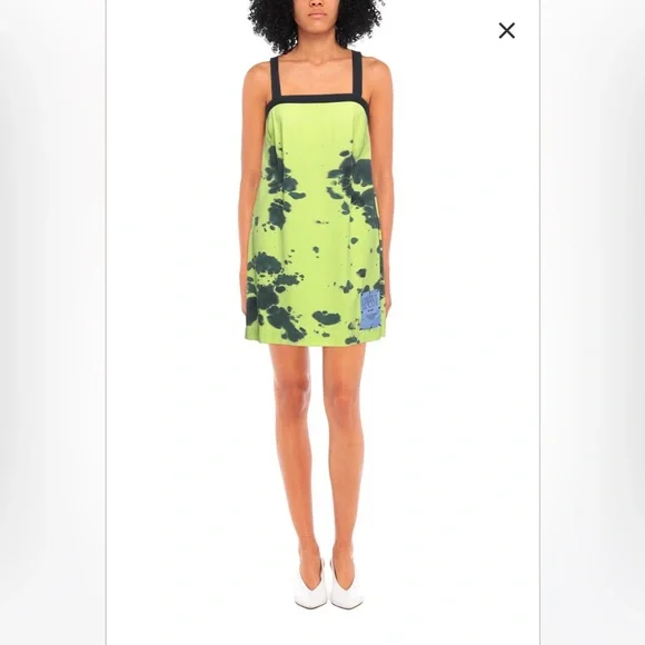 mcq by alexander mcqueen embellished sleeveless mini shift dress Alexander Mcqueen Tie-dye Print Shift Dress